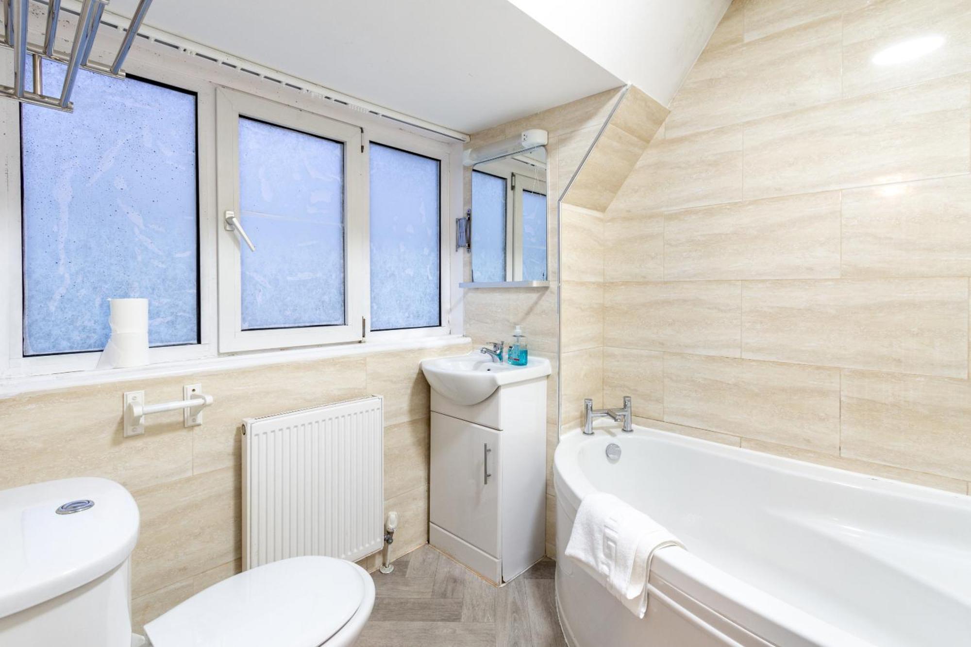 London Gatwick Inn Экстерьер фото